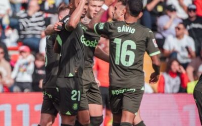 El Girona de Míchel se corona en Vallecas