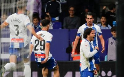 El Espanyol se aferra al milagro del ascenso directo con la ayuda del VAR
