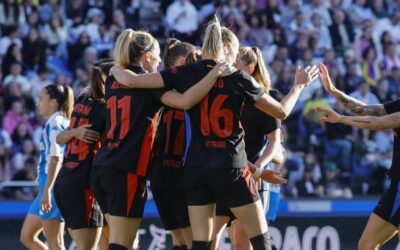 Pajor brilla para darle la primera victoria al Barça en Riazor