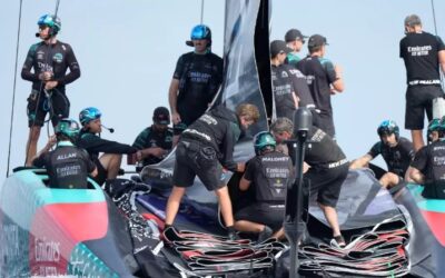 Emirates Team New Zealand vuelve a su modo arrollador y acaricia la tercera Jarra consecutiva