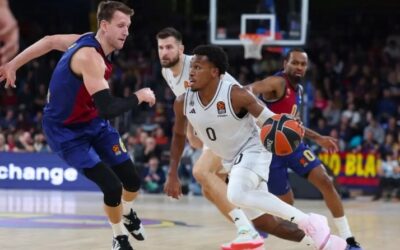 el parís asalta el palau con Un Shorts imperial