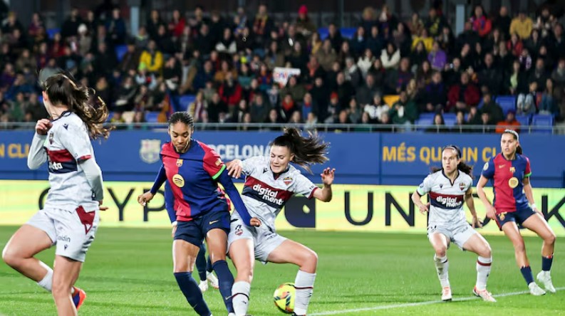 ¡Histórico: El Barça femenino pierde su primer partido en el Johan!