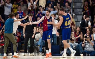 ¡Locura en el Palau! El Barça sabe sufrir para forzar el quinto partido