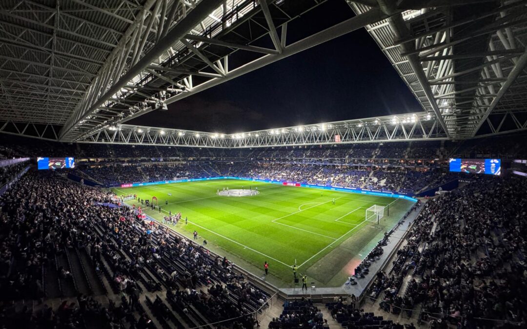 El Espanyol sufre, pero vence a un gran Sevilla